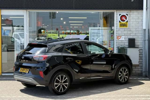 Ford Puma (2023) thumbnail 2
