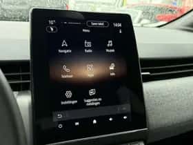 Renault Clio (2024) thumbnail 24