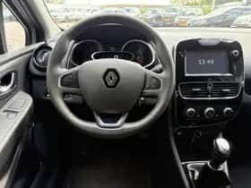 Renault Clio (2017) thumbnail 3