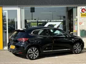 Renault Clio (2022) thumbnail 2