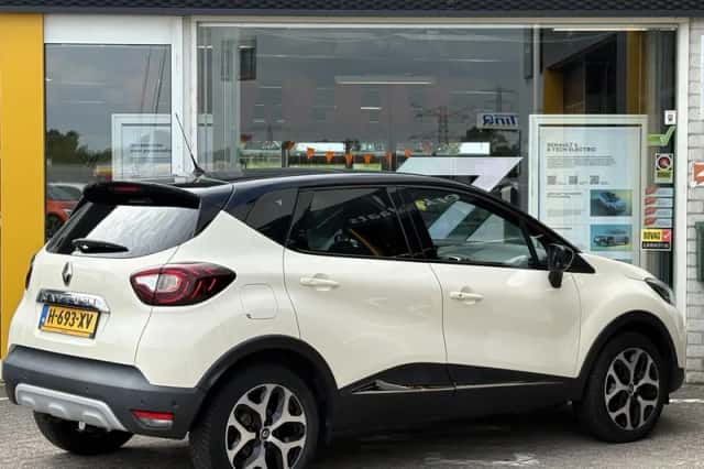 Renault Captur (2019) thumbnail 2