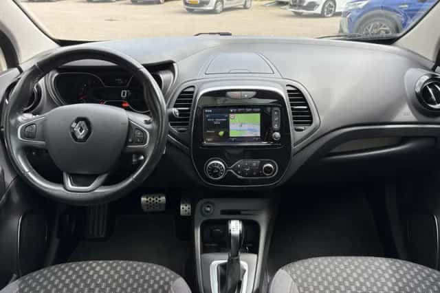 Renault Captur (2019) thumbnail 3