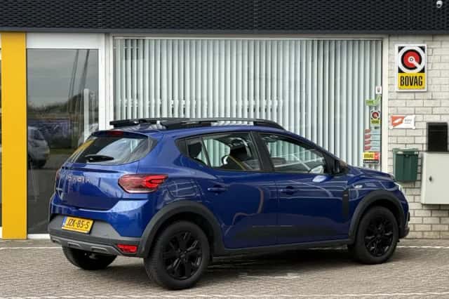 Dacia Sandero Stepway (2024) thumbnail 2