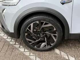 Renault Captur (2024) thumbnail 22