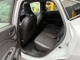 Renault Captur (2024) thumbnail 8