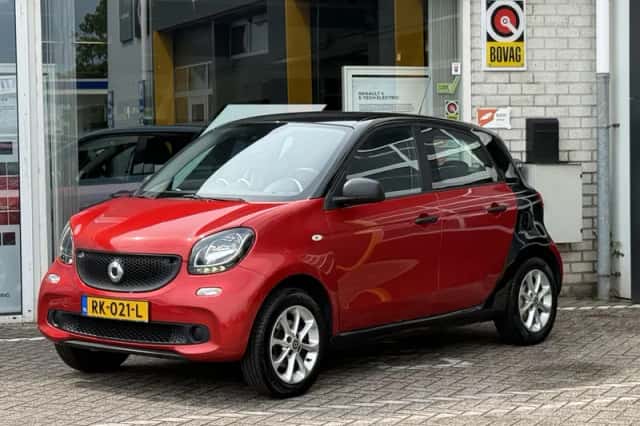 Smart Forfour (2017) thumbnail 5