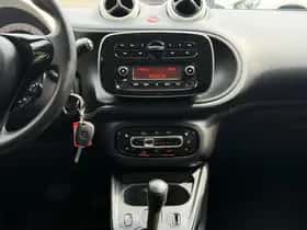 Smart Forfour (2017) thumbnail 9