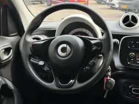 Smart Forfour (2017) thumbnail 10