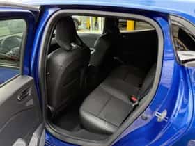 Renault Clio (2024) thumbnail 8