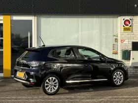 Renault Clio (2024) thumbnail 2
