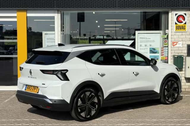 Renault Scénic (2025) thumbnail 2