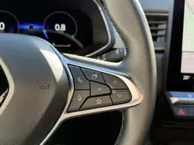 Renault Captur (2024) thumbnail 18