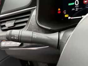 Renault Arkana (2024) thumbnail 37