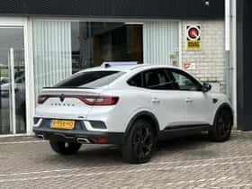 Renault Arkana (2023) thumbnail 2