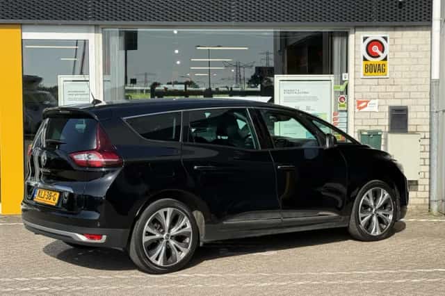Renault Grand Scénic (2019) thumbnail 2