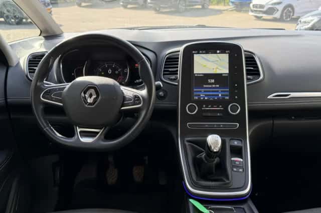 Renault Grand Scénic (2019) thumbnail 3
