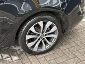 Renault Mégane (2023) thumbnail 3