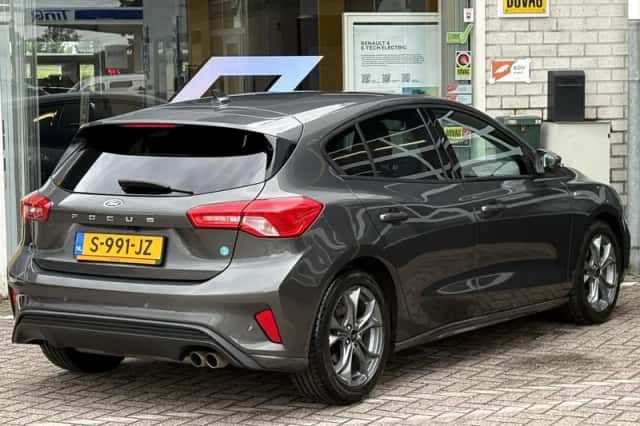 Ford Focus (2020) thumbnail 6