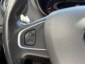Renault Captur (2019) thumbnail 18