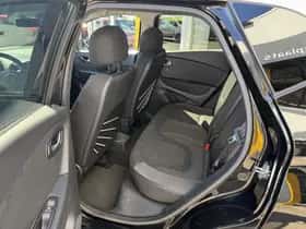 Renault Captur (2019) thumbnail 8