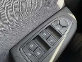 Renault Clio (2024) thumbnail 18
