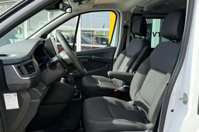 Renault Trafic (2024) thumbnail 6