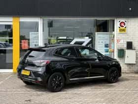 Renault Clio (2023) thumbnail 2
