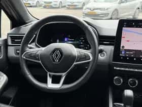 Renault Clio (2023) thumbnail 23