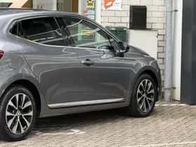 Renault Clio (2022) thumbnail 15