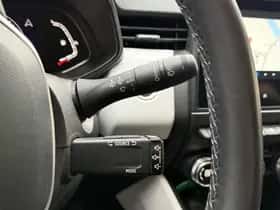 Renault Clio (2022) thumbnail 27