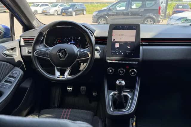 Renault Clio (2020) thumbnail 3