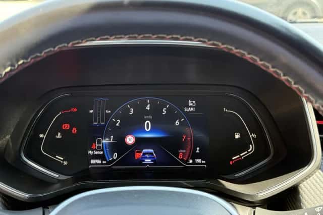 Renault Clio (2020) thumbnail 4