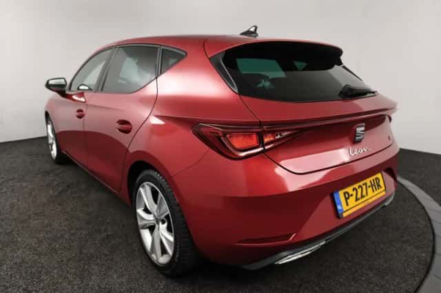 SEAT Leon (2022) thumbnail 6