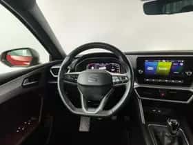 SEAT Leon (2022) thumbnail 10