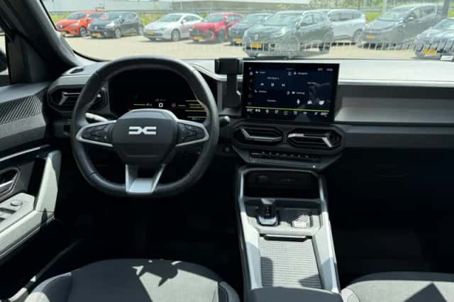 Dacia Bigster (2025) thumbnail 3