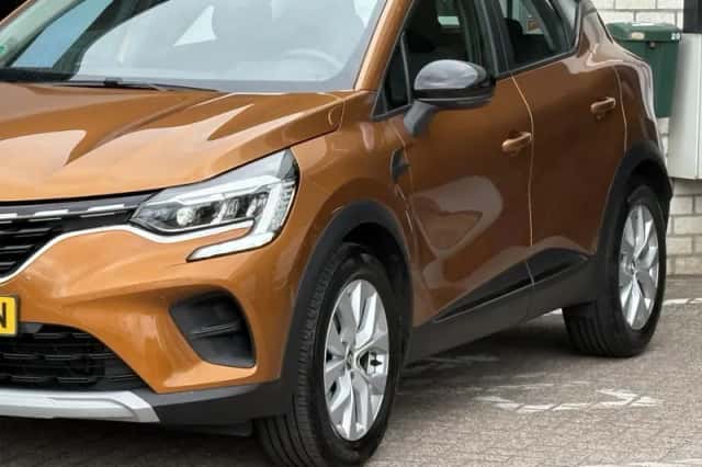 Renault Captur (2020) thumbnail 4