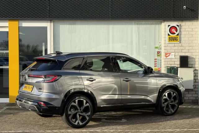 Renault Austral (2025) thumbnail 2