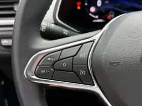 Renault Captur (2021) thumbnail 16
