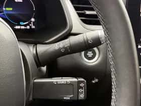 Renault Captur (2021) thumbnail 17