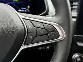 Renault Captur (2021) thumbnail 21