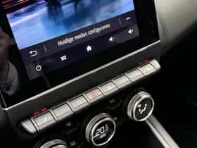 Renault Captur (2021) thumbnail 26