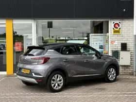 Renault Captur (2021) thumbnail 31