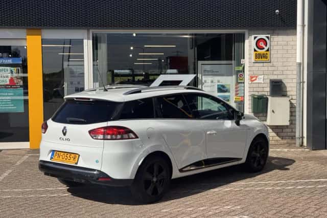 Renault Clio (2017) thumbnail 2