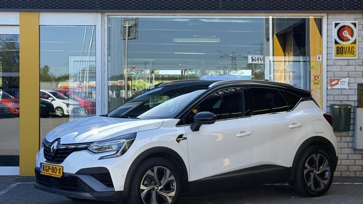 Renault Captur (2021) — foto 1