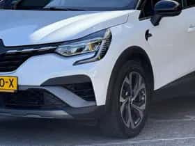Renault Captur (2021) thumbnail 4