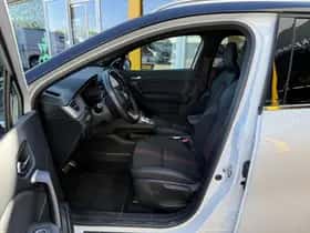 Renault Captur (2021) thumbnail 6