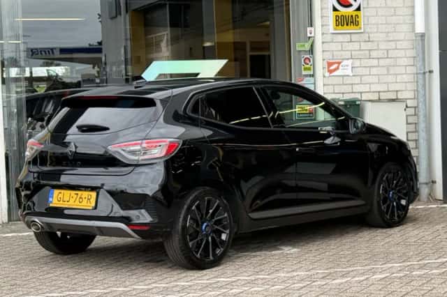 Renault Clio (2024) thumbnail 6