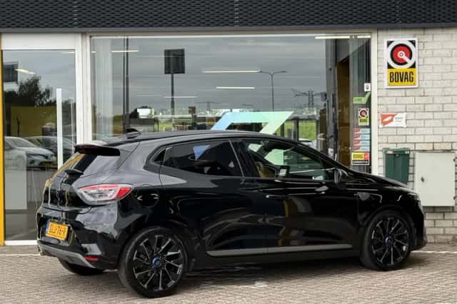Renault Clio (2024) thumbnail 2