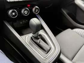 Renault Clio (2023) thumbnail 22