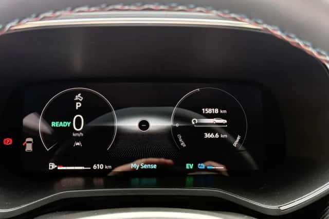 Renault Clio (2025) thumbnail 4